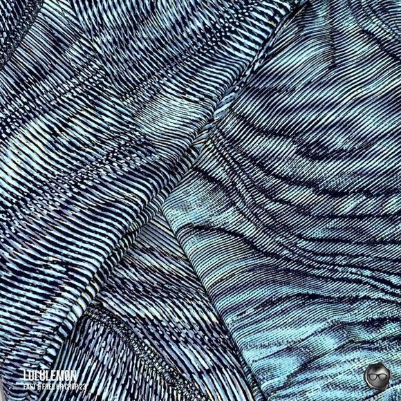 LULULEMON FAST & FREE HR CROP TIGHT 23” DIMENSIONAL ICING BLUE SIZE 2 LEGGINGS - Picture 9 of 11